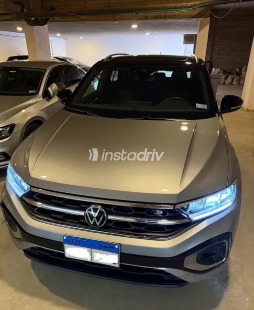 Volkswagen T-Roc 2024 Gray Used for Sale - 1