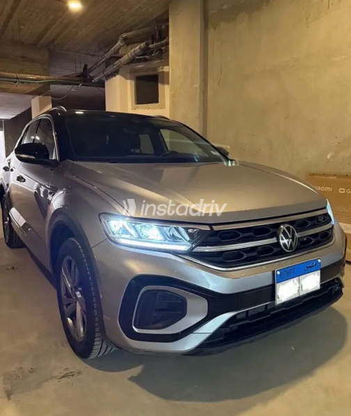 Volkswagen T-Roc 2024 Gray Used for Sale - 2