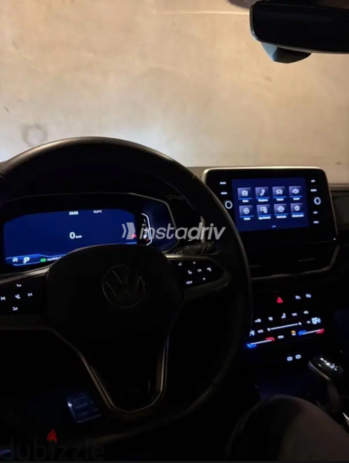 Volkswagen T-Roc 2024 Gray Used for Sale - 6
