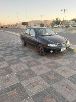 رينو ميجان 2000 أسود مستعملة للبيع