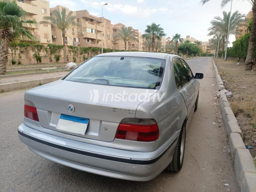 بي ام دبليو 523 1999 فضي مستعملة للبيع - 2