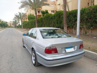 بي ام دبليو 523 1999 فضي مستعملة للبيع