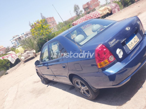 Hyundai Verna 2011 Blue Used for Sale - 5