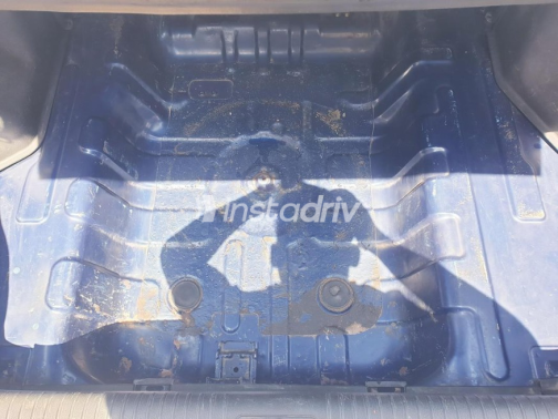 Hyundai Verna 2011 Blue Used for Sale - 8