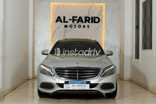 مرسيدس C 180 2015 فضي مستعملة للبيع - 1