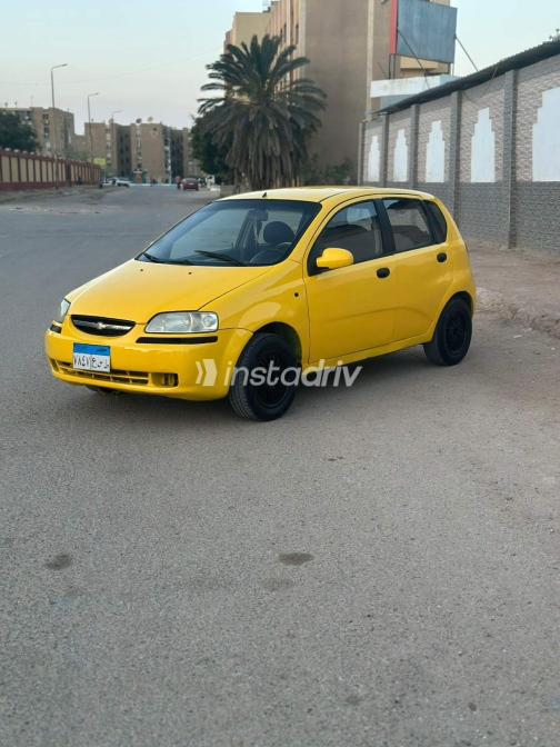 Chevrolet Aveo 2006 Gold Used for Sale - 2