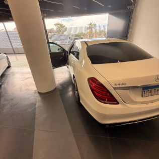 مرسيدس S 400 2015 أبيض مستعملة للبيع