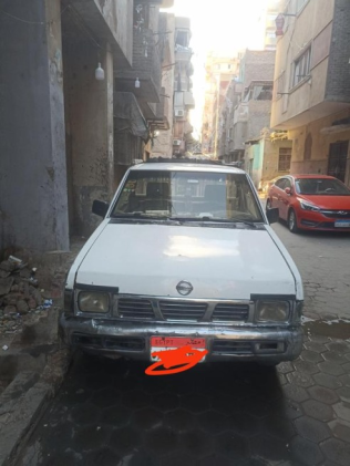 Nissan Pick up 2000 White Used for Sale
