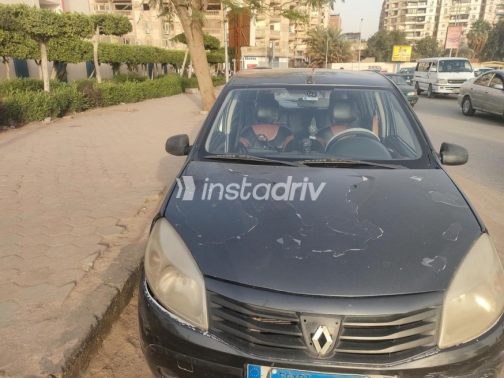 رينو سانديرو 2013 أسود مستعملة للبيع - 3