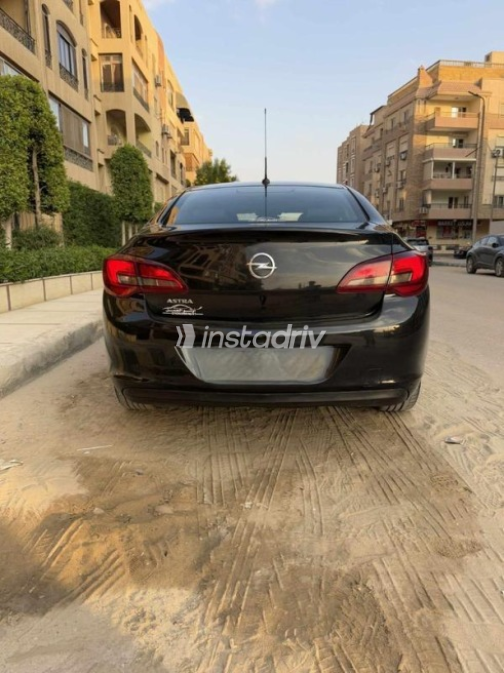 Opel Astra 2014 Black Used for Sale - 2