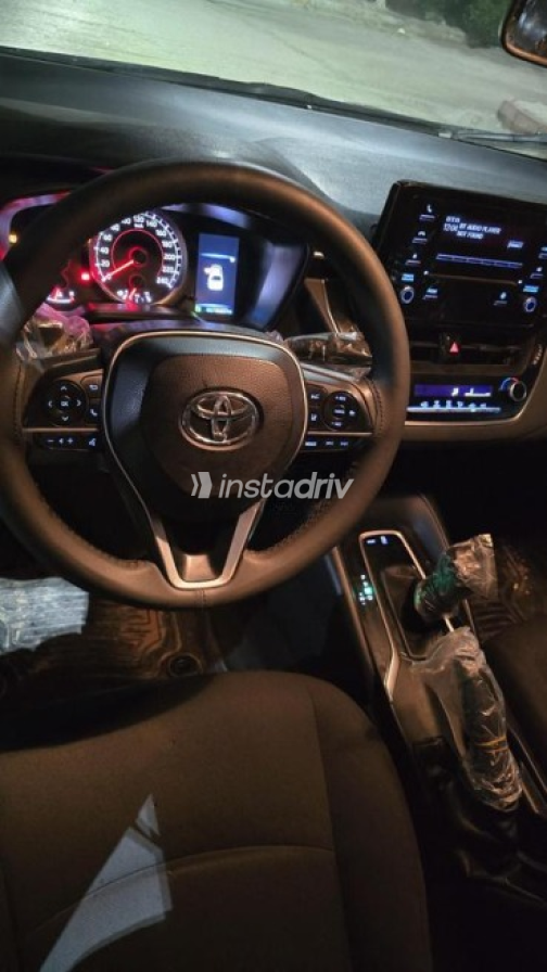 Toyota Corolla 2022 White Used for Sale - 9