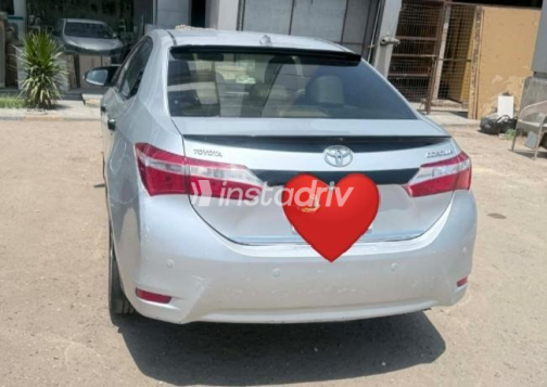Toyota Corolla 2015 Silver Used for Sale - 4