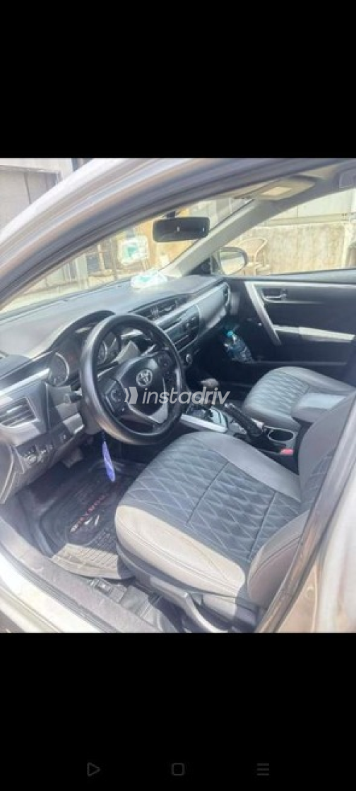 Toyota Corolla 2015 Silver Used for Sale - 9