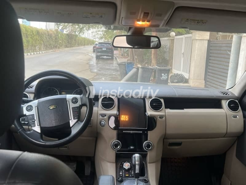 Land Rover Lr4 2010 Gray Used for Sale - 9