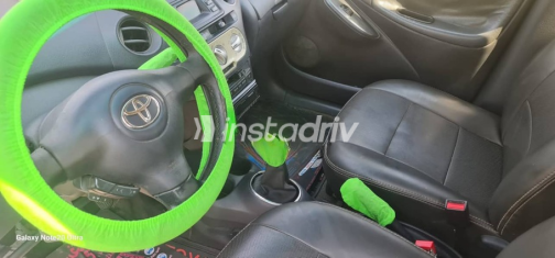 Toyota Yaris 2004 White Used for Sale - 8