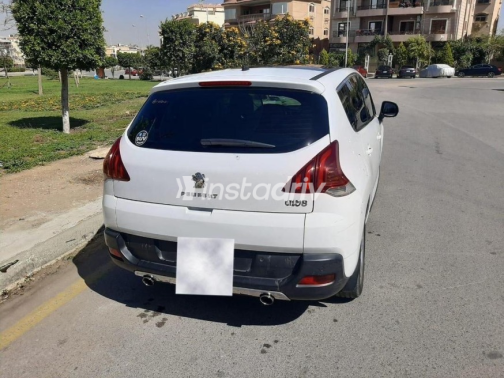 بيجو 3008 2015 أبيض مستعملة للبيع - 1