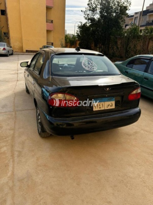 دايو لانوس 2000 أسود مستعملة للبيع - 2