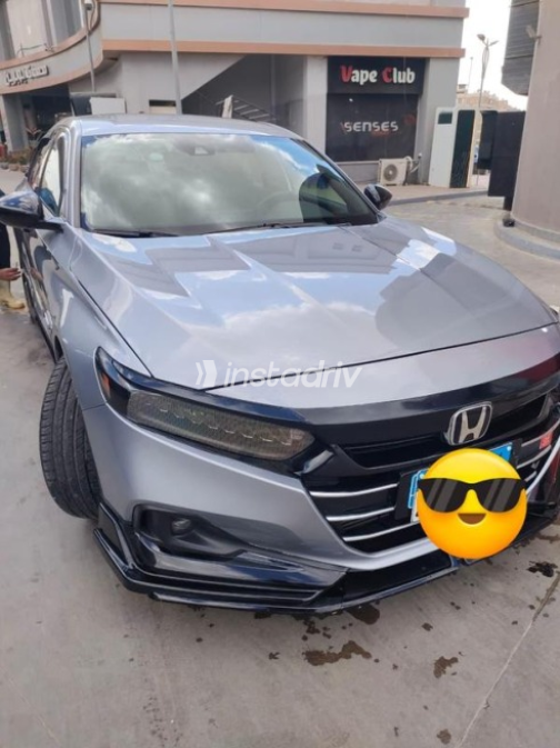 Honda Accord 2022 White Used for Sale - 2