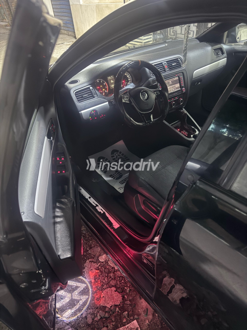 Volkswagen Jetta 2013 Black Used for Sale - 9
