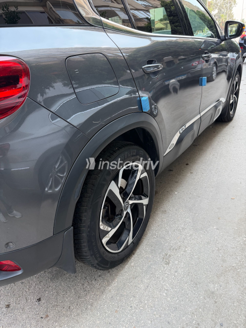 Citroën C5 Aircross 2021 Gray Used for Sale - 3