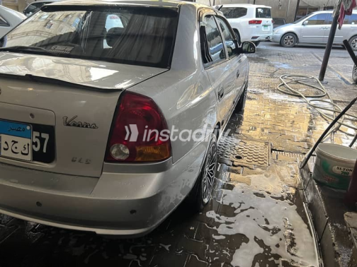 Hyundai Verna 2015 Silver Used for Sale - 2