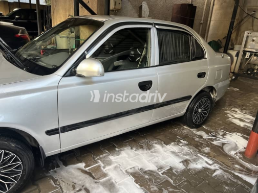 Hyundai Verna 2015 Silver Used for Sale - 3