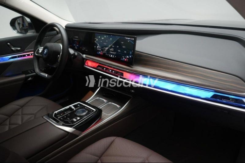 BMW I7 2024 Black Used for Sale - 7