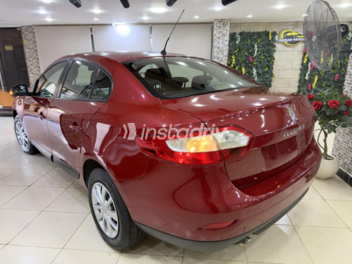Renault Fluence 2015 Dark Red Used for Sale - 5