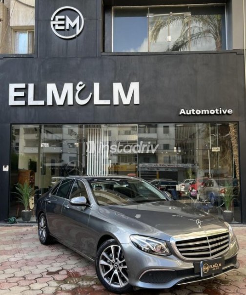 Mercedes E 180 2018 Gray Used for Sale - 1