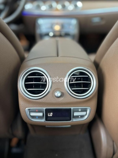 Mercedes E 180 2018 Gray Used for Sale - 10