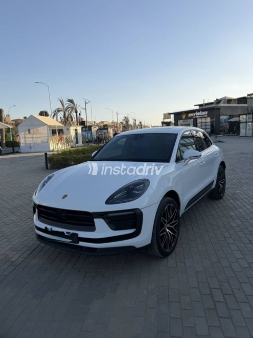 Porsche Macan 2024 White Used for Sale - 1