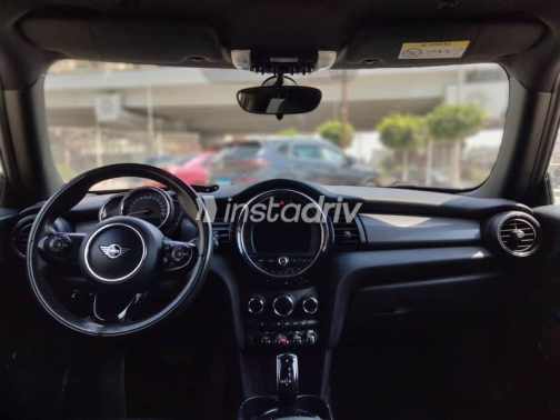 Mini Cooper 2019 White Used for Sale - 10