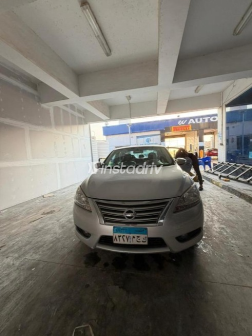Nissan Sentra 2021 White Used for Sale - 1
