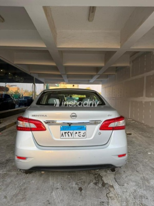 Nissan Sentra 2021 White Used for Sale - 2