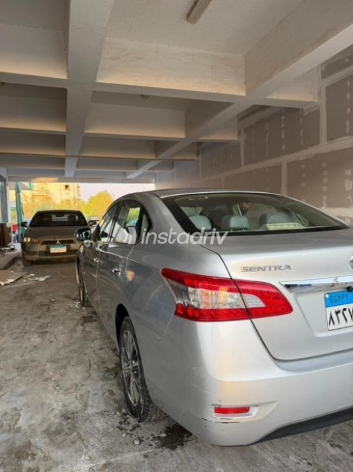 Nissan Sentra 2021 White Used for Sale - 4