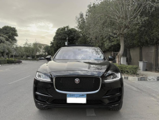 جاكوار اف بيس 2019 أسود مستعملة للبيع
