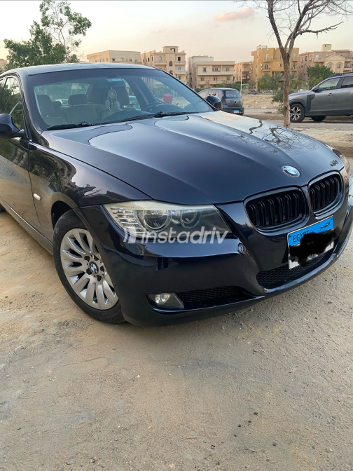 BMW 320 2009 White Used for Sale - 3