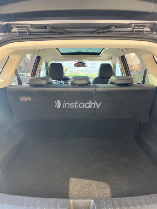 Chevrolet Captiva 2025 Gray Used for Sale - 6