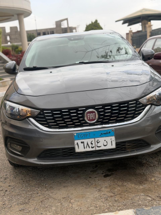 Fiat Tipo 2019 Gray Used for Sale