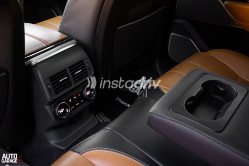 Land Rover Velar 2019 White Used for Sale - 4