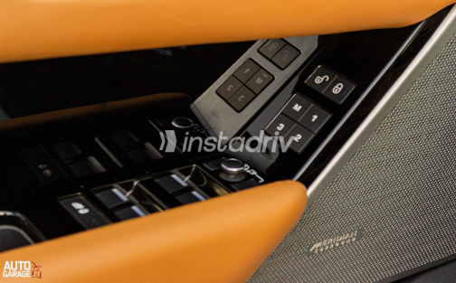 Land Rover Velar 2019 White Used for Sale - 9