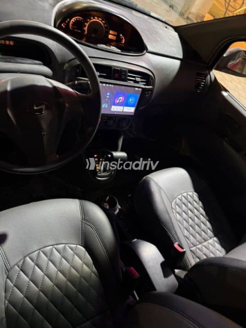 Hyundai Matrix 2006 Burgundy Used for Sale - 5