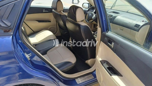 بريليانس FRV 2011 أزرق غامق مستعملة للبيع - 5