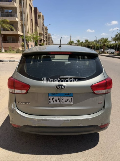 Kia Carens 2014 Gray Used for Sale - 1