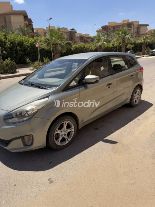 Kia Carens 2014 Gray Used for Sale - 4