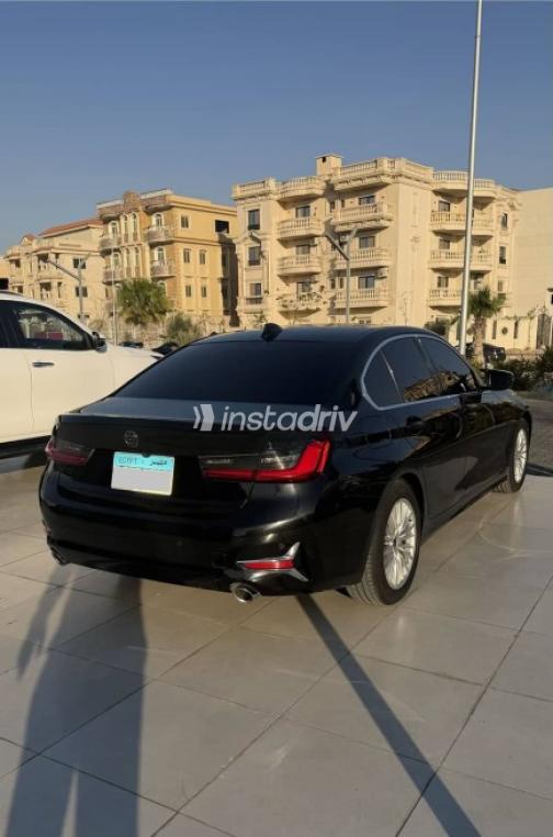 بي ام دبليو 320 2020 أسود مستعملة للبيع - 2
