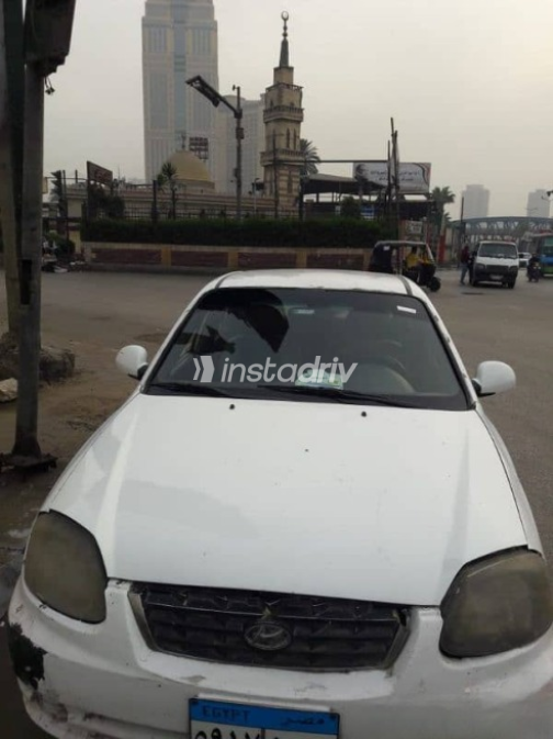 Hyundai Verna 2013 White Used for Sale - 1