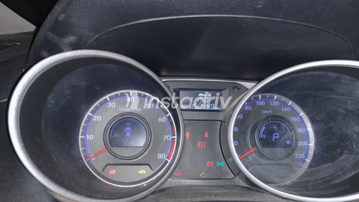 Hyundai IX 35 2015 Gray Used for Sale - 2