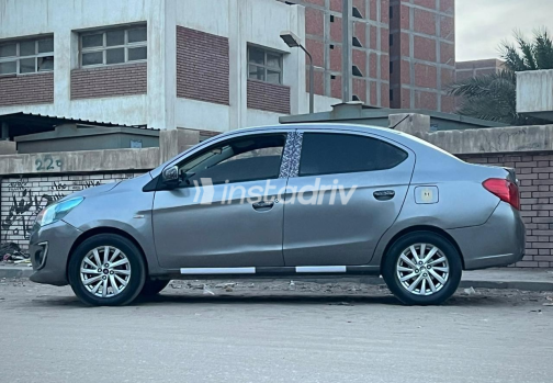 Mitsubishi Attrage 2015 Gray Used for Sale - 2
