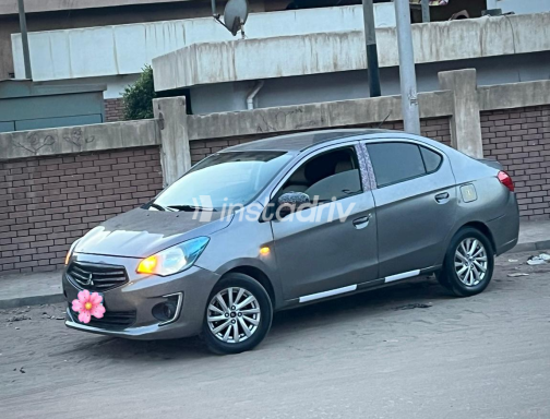 Mitsubishi Attrage 2015 Gray Used for Sale - 3